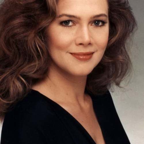 Kathleen Turner